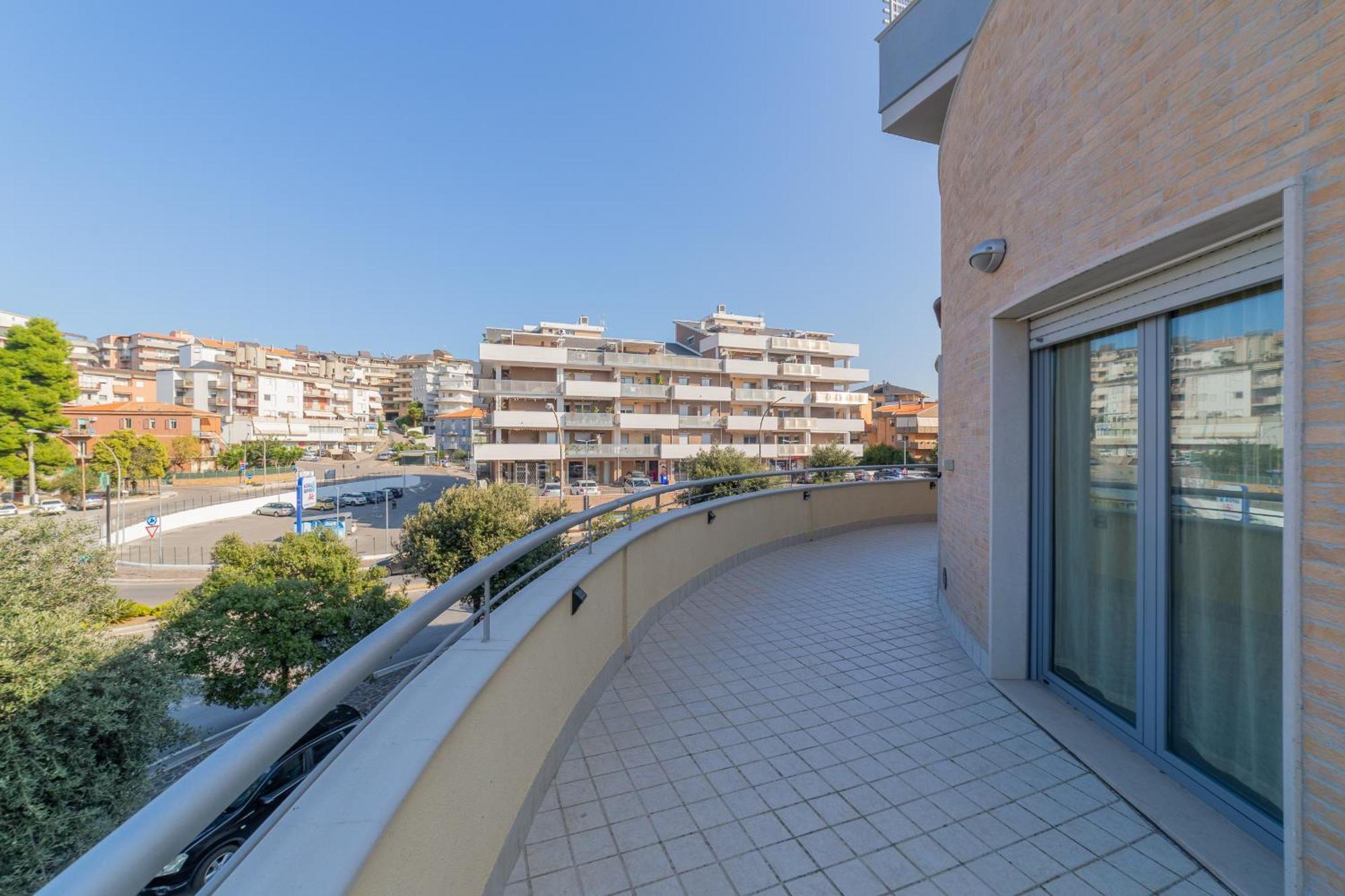 Apartment Minicasa Con Ampia Terrazza Vasto